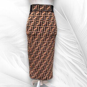 New Women’s Beige And Black Knit Bodycon Midi Skirt Geometric Pattern Size: S